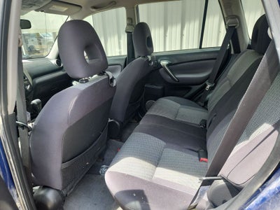 2005 Toyota RAV4 Base