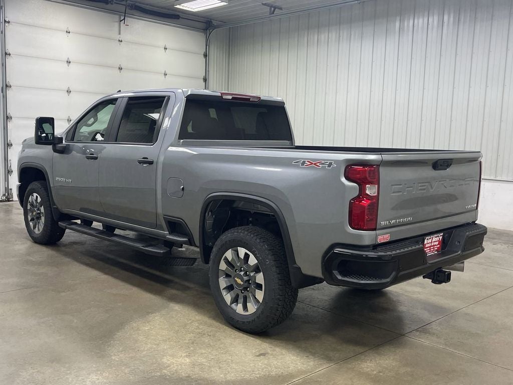 2026 Chevrolet Silverado 2500HD Custom