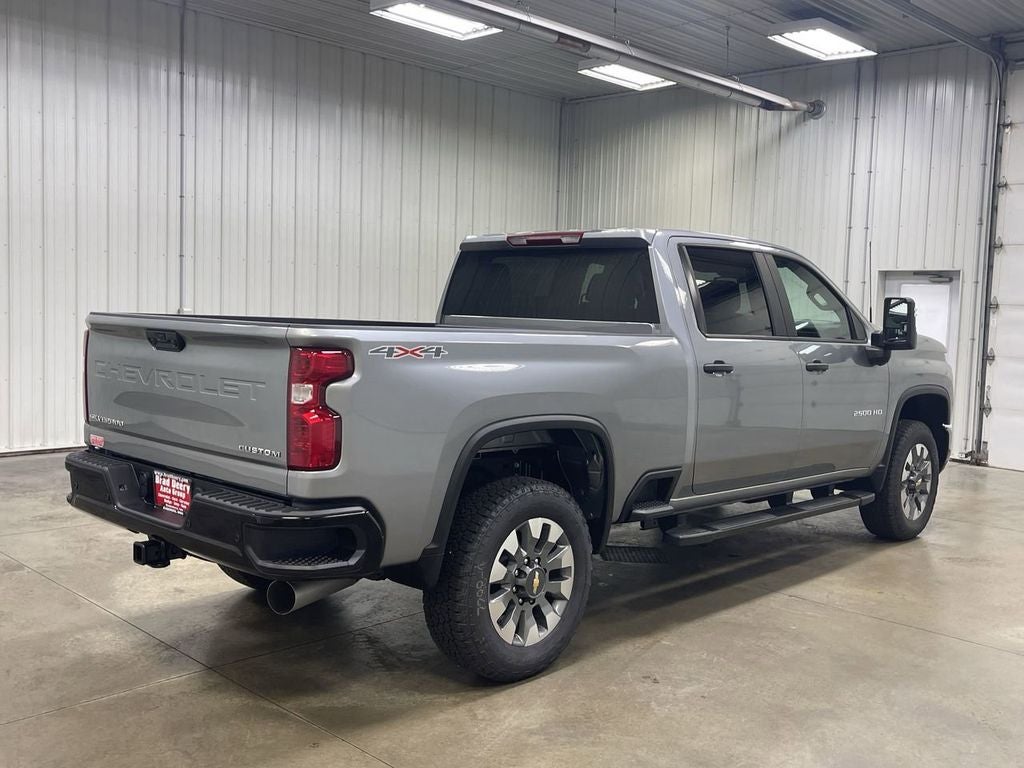 2026 Chevrolet Silverado 2500HD Custom