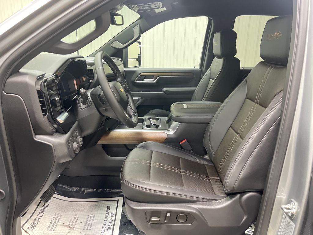 2026 Chevrolet Silverado 3500HD High Country