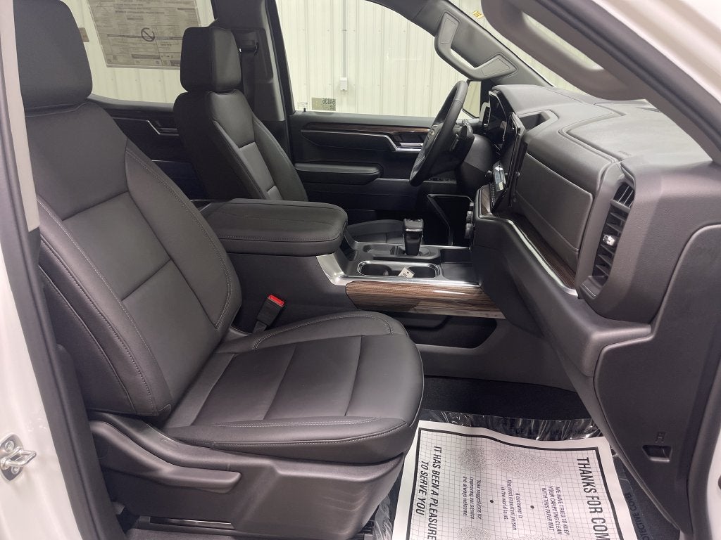 2026 Chevrolet Silverado 1500 LT LT1