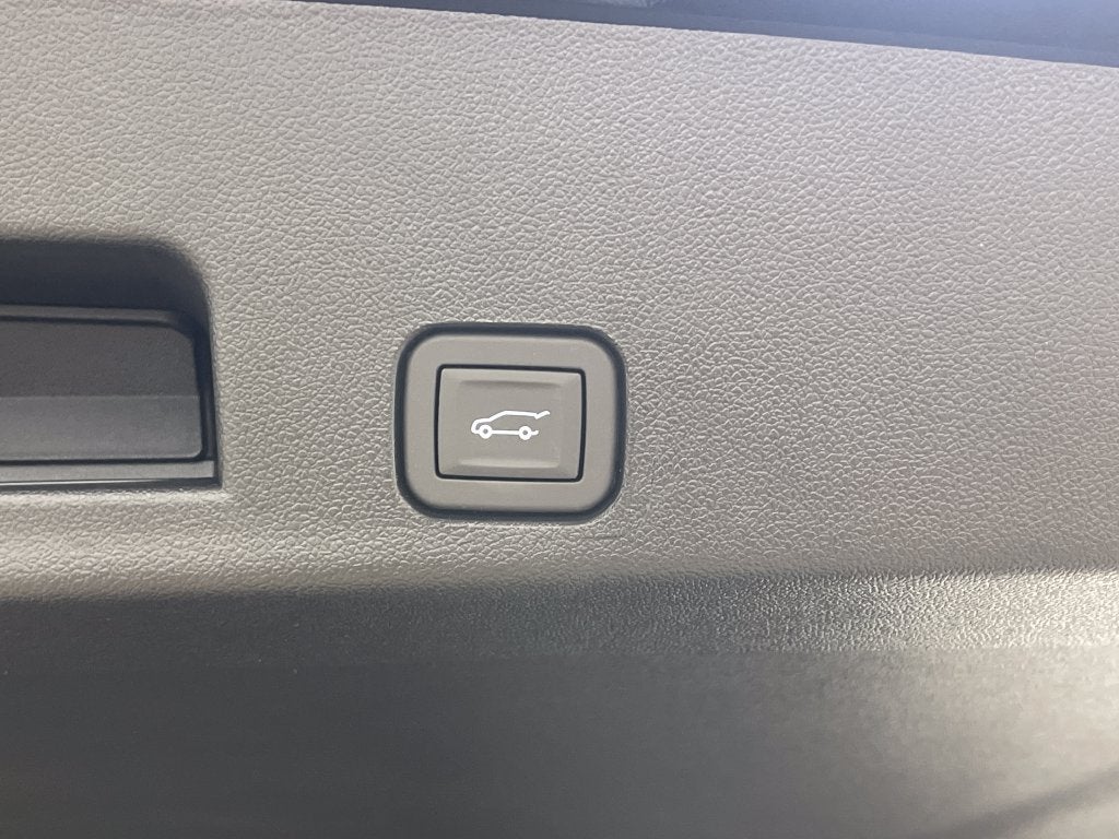 2027 Chevrolet Traverse LT 2LT