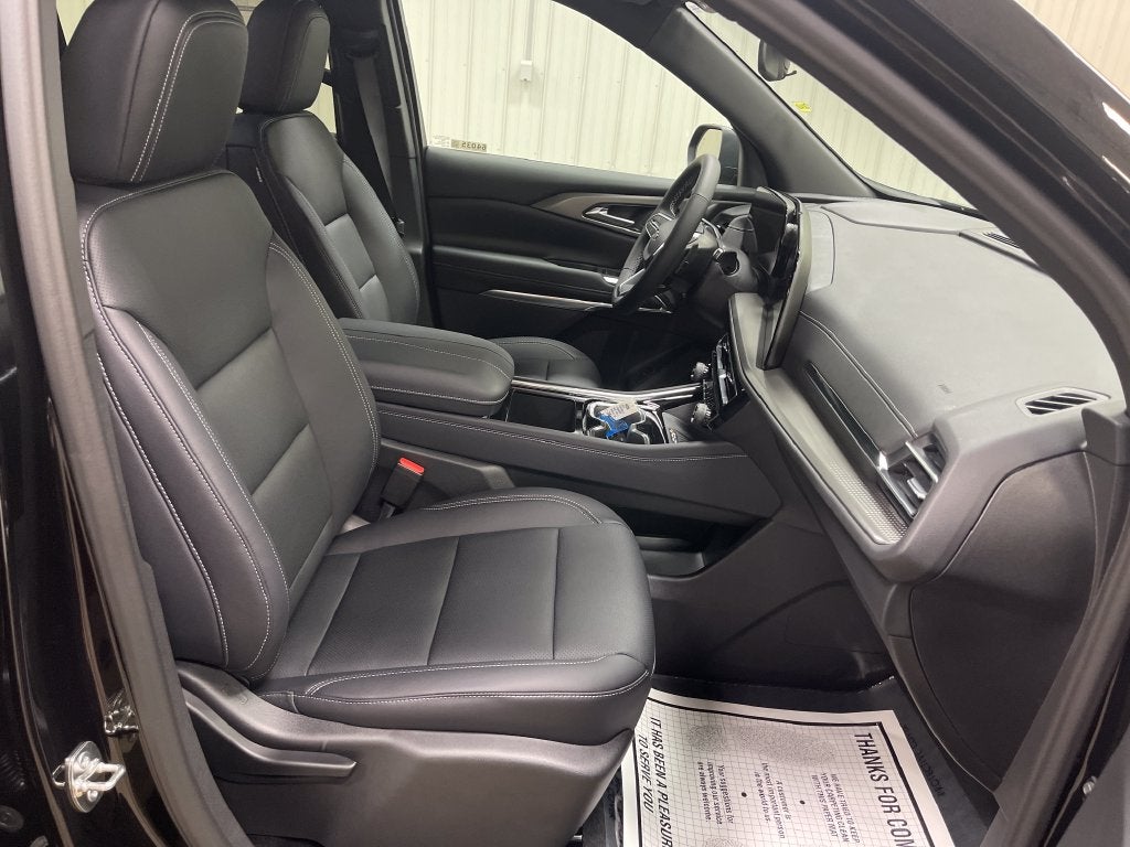 2027 Chevrolet Traverse LT 2LT