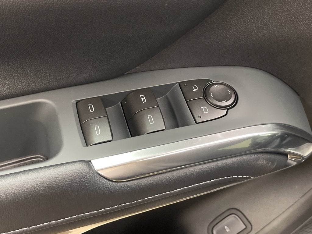 2027 Chevrolet Traverse LT 2LT