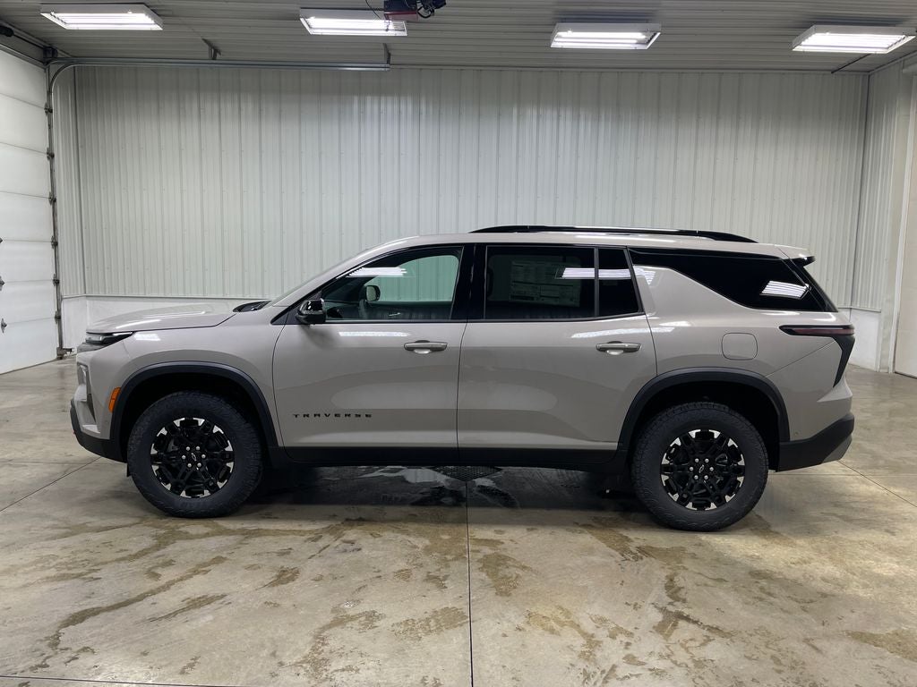 2027 Chevrolet Traverse Z71 - Photo 7