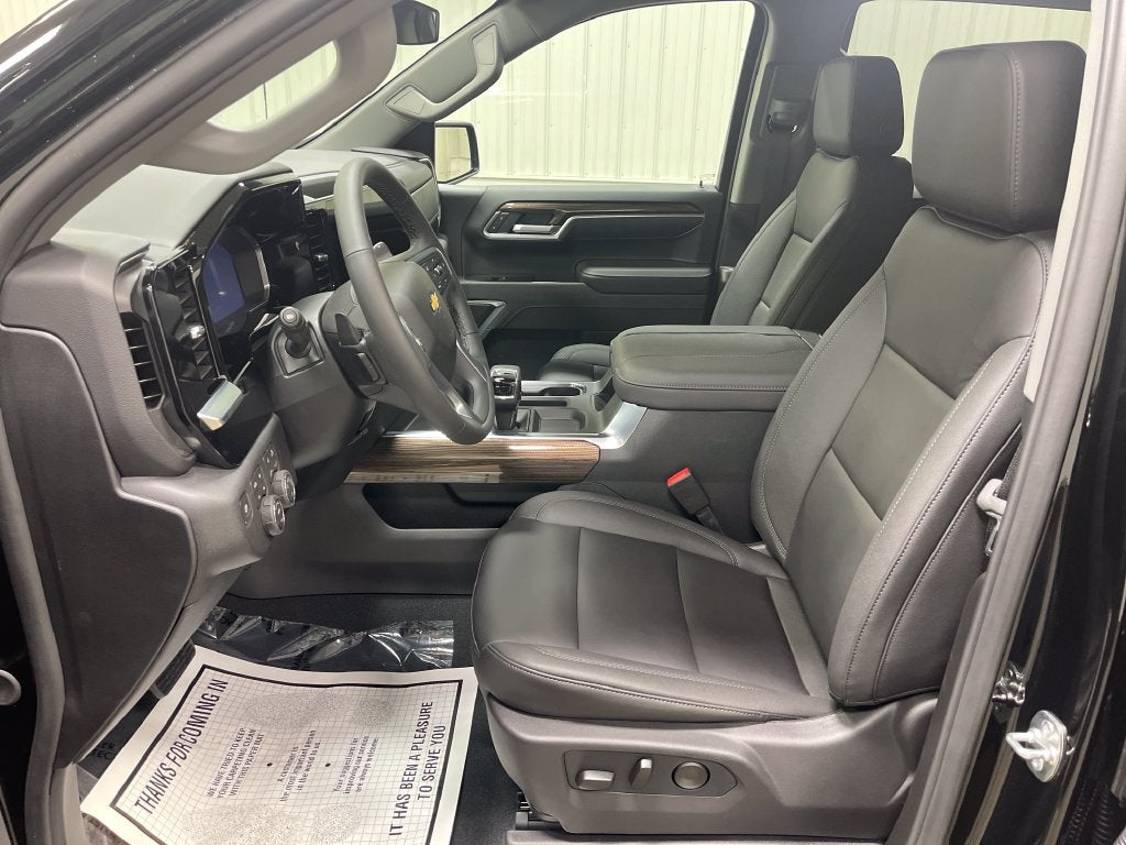 2026 Chevrolet Silverado 1500 LT LT1
