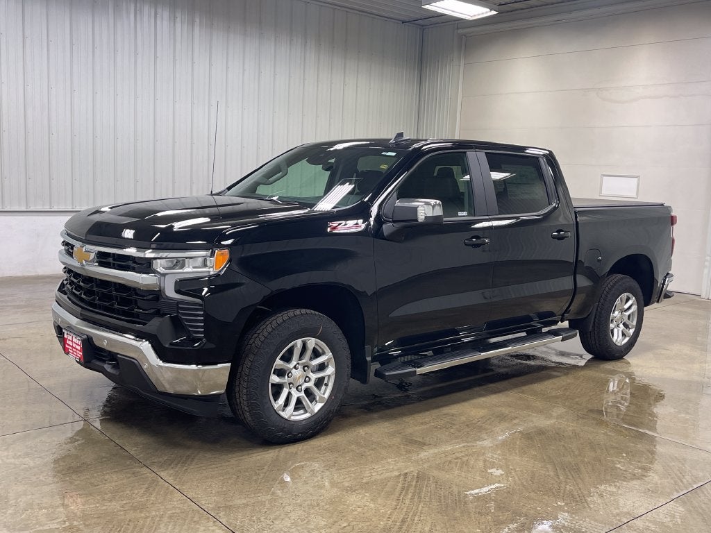 2026 Chevrolet Silverado 1500 LT LT1