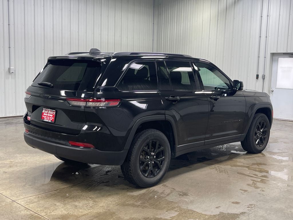2025 Jeep Grand Cherokee Altitude
