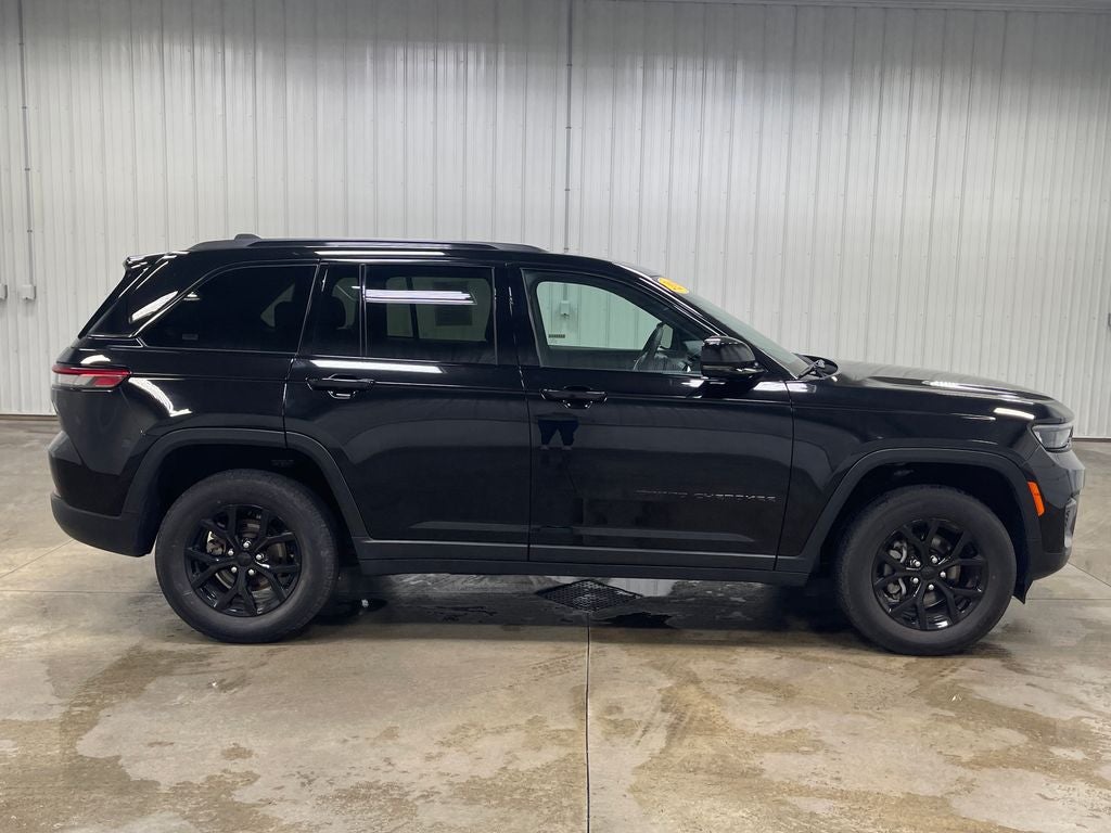 2025 Jeep Grand Cherokee Altitude