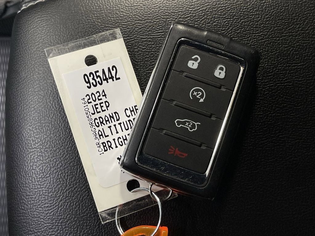 2024 Jeep Grand Cherokee Altitude 4X4