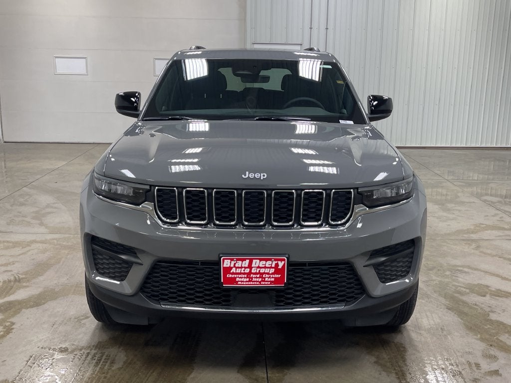 2027 Jeep Grand Cherokee Laredo X