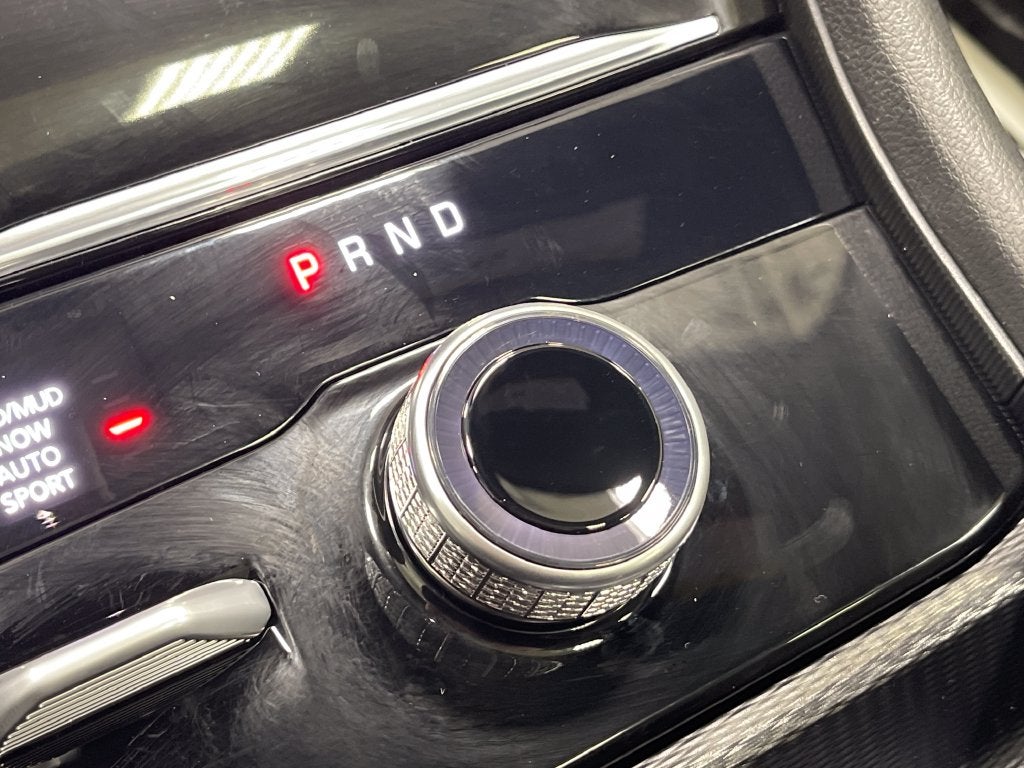 2027 Jeep Grand Cherokee Laredo Altitude