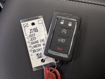 2027 Jeep Grand Cherokee Laredo Altitude