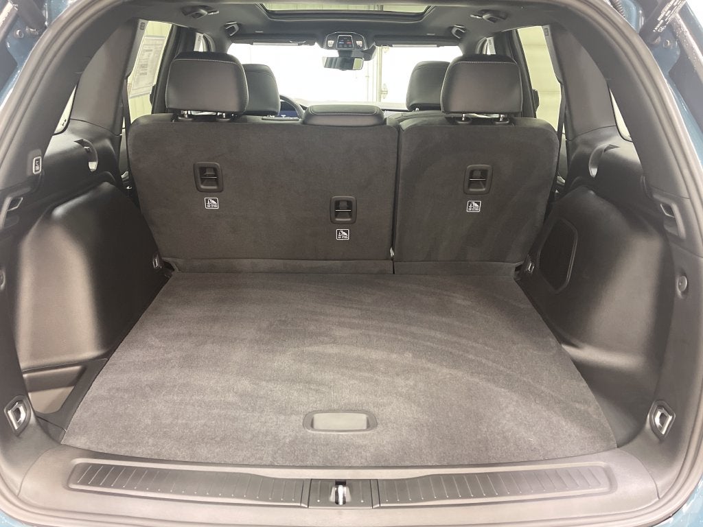 2027 Jeep Grand Cherokee Limited Reserve