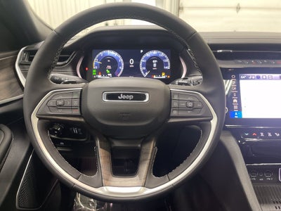 2027 Jeep Grand Cherokee Limited Reserve