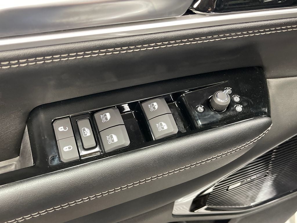 2026 Jeep Grand Wagoneer Limited Reserve