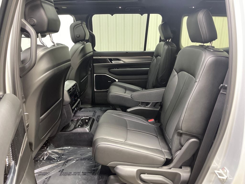 2026 Jeep Grand Wagoneer Limited Reserve