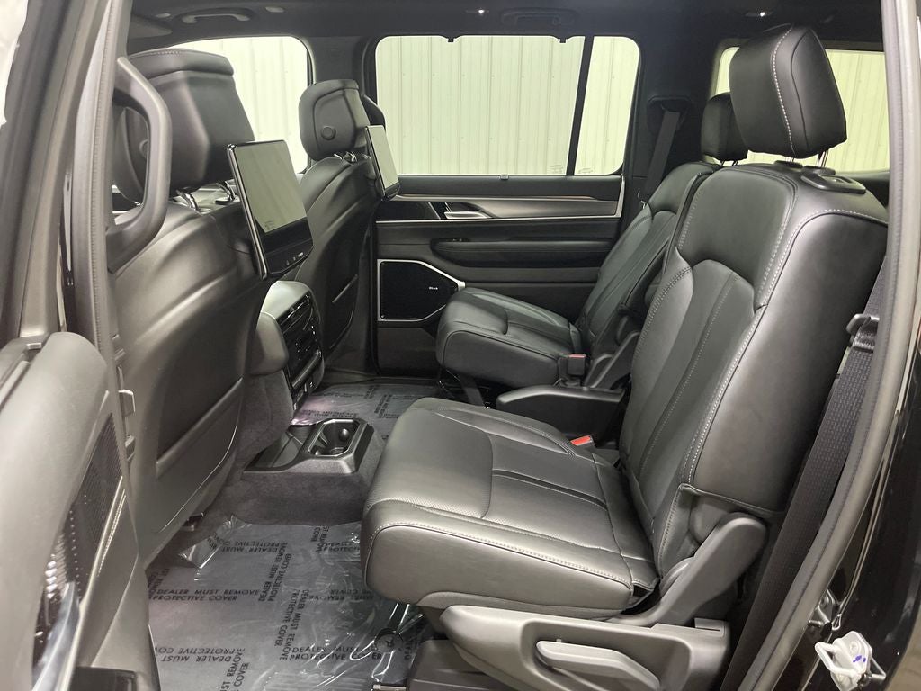 2026 Jeep Grand Wagoneer Limited Reserve