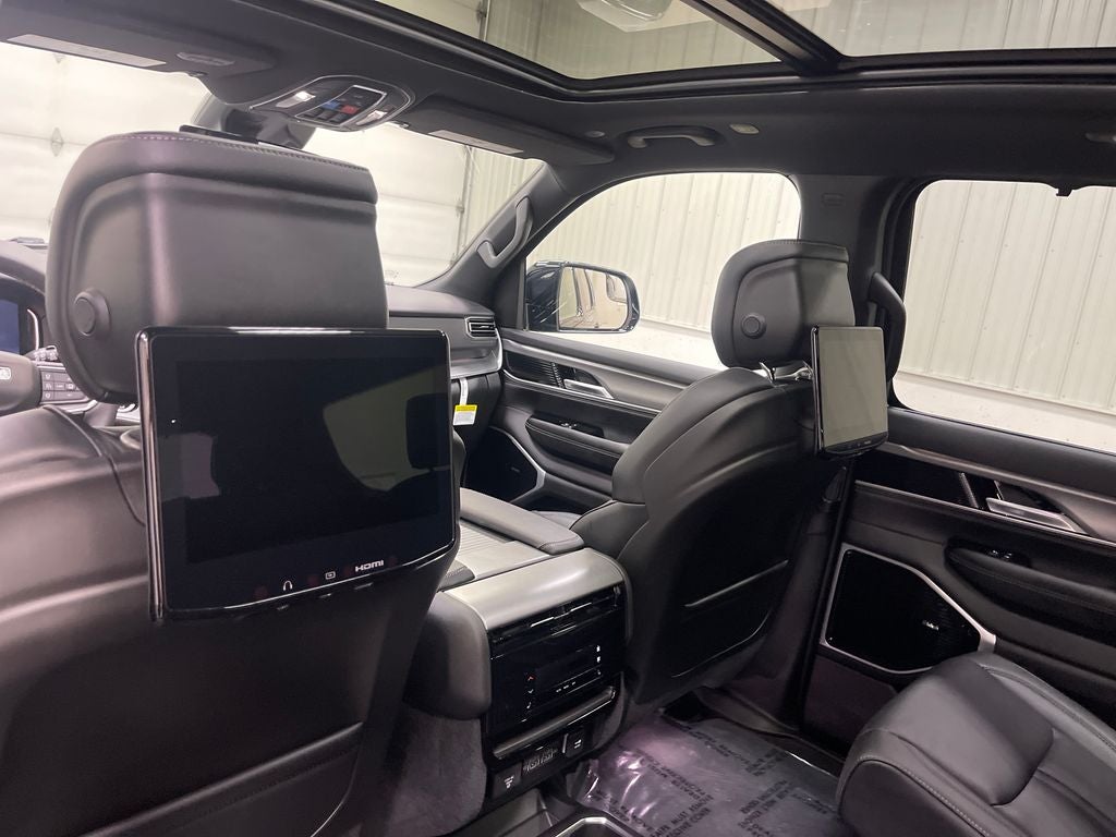 2026 Jeep Grand Wagoneer Limited Reserve