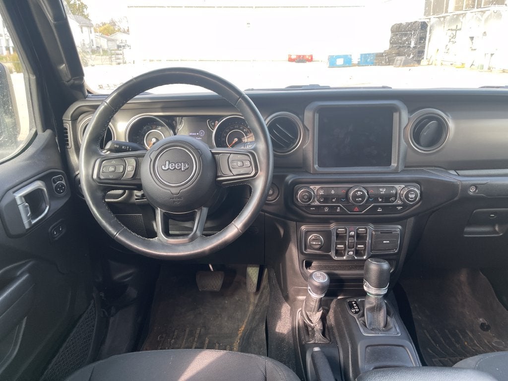 2022 Jeep Gladiator Sport