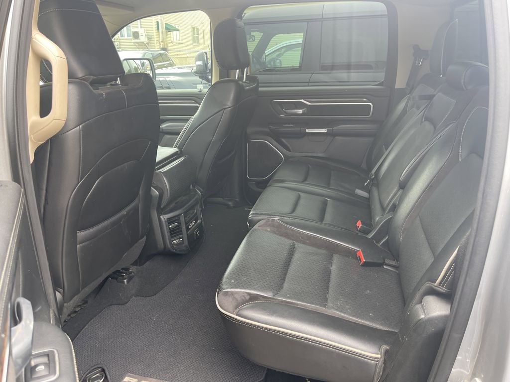 2019 RAM 1500 Laramie Crew Cab 4X4