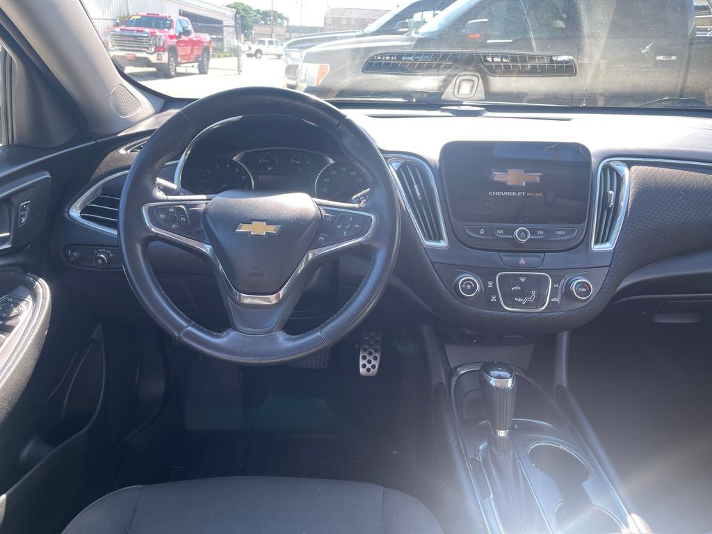 2017 Chevrolet Malibu LT