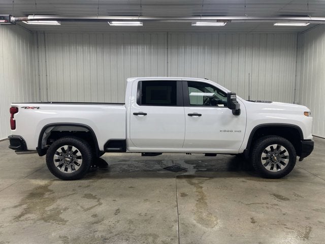2026 Chevrolet Silverado 2500HD Custom Crew Cab 4X4