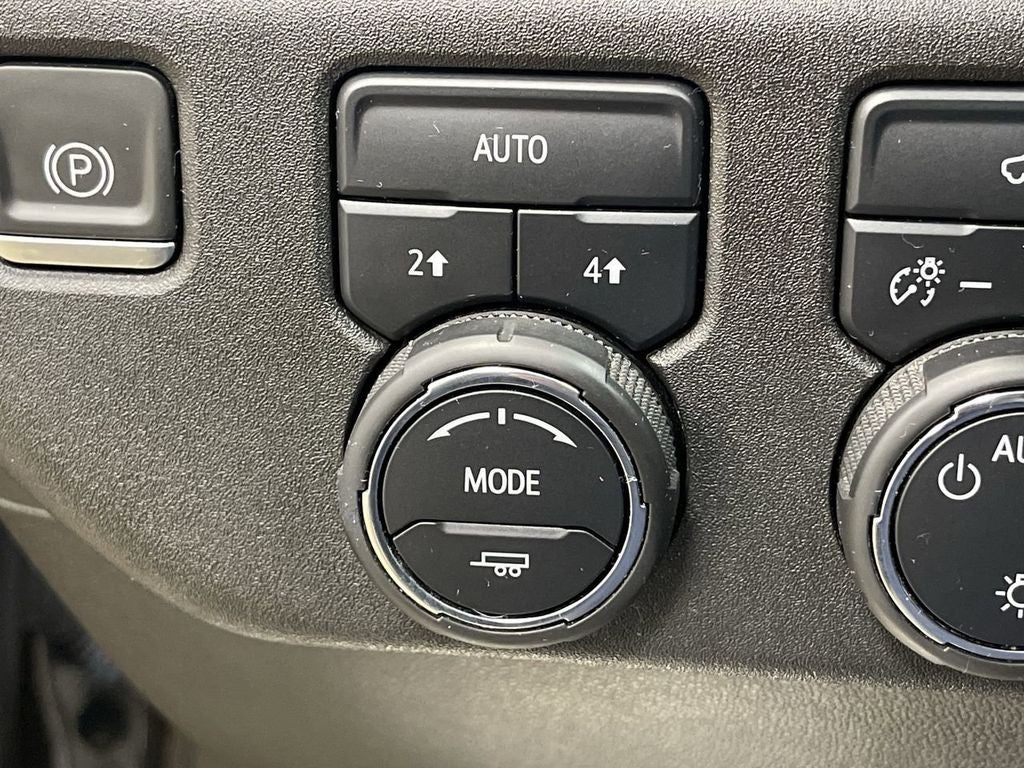 2023 Chevrolet Silverado 1500 LT Crew Cab 4X4