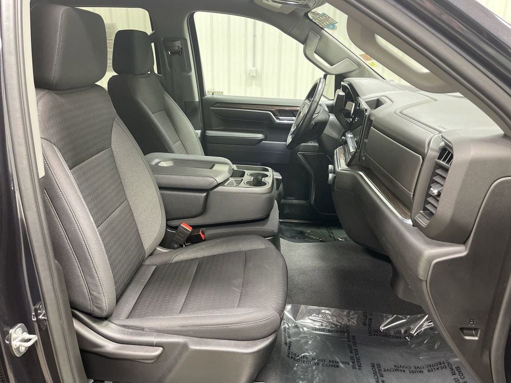 2022 Chevrolet Silverado 1500 LT Crew Cab 4X4