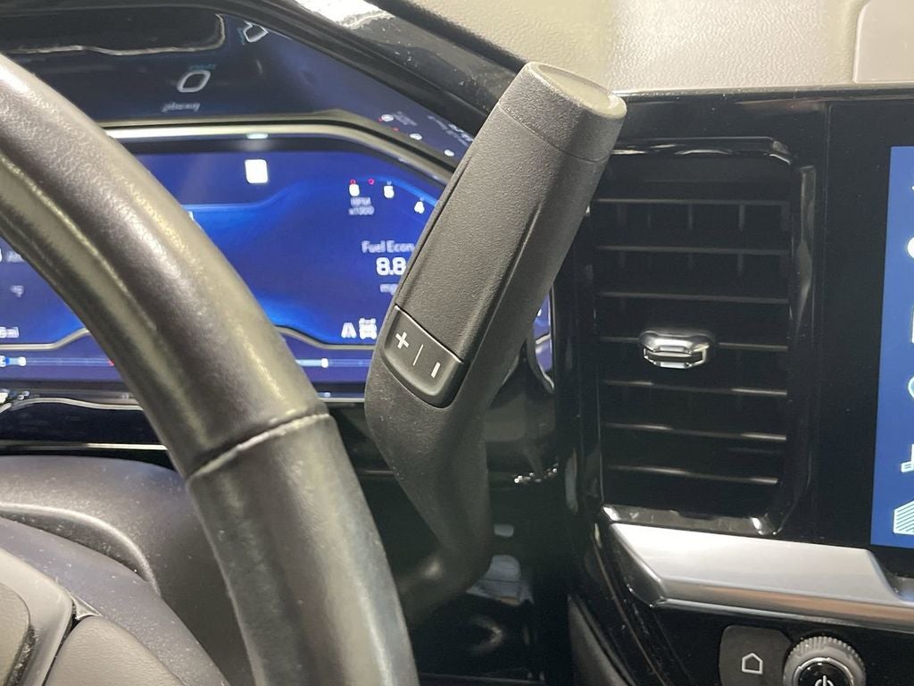 2022 Chevrolet Silverado 1500 LT Crew Cab 4X4