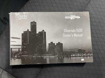 2022 Chevrolet Silverado 1500 LT Crew Cab 4X4