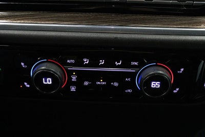 2024 Chevrolet Silverado 1500 LT Crew Cab 4X4