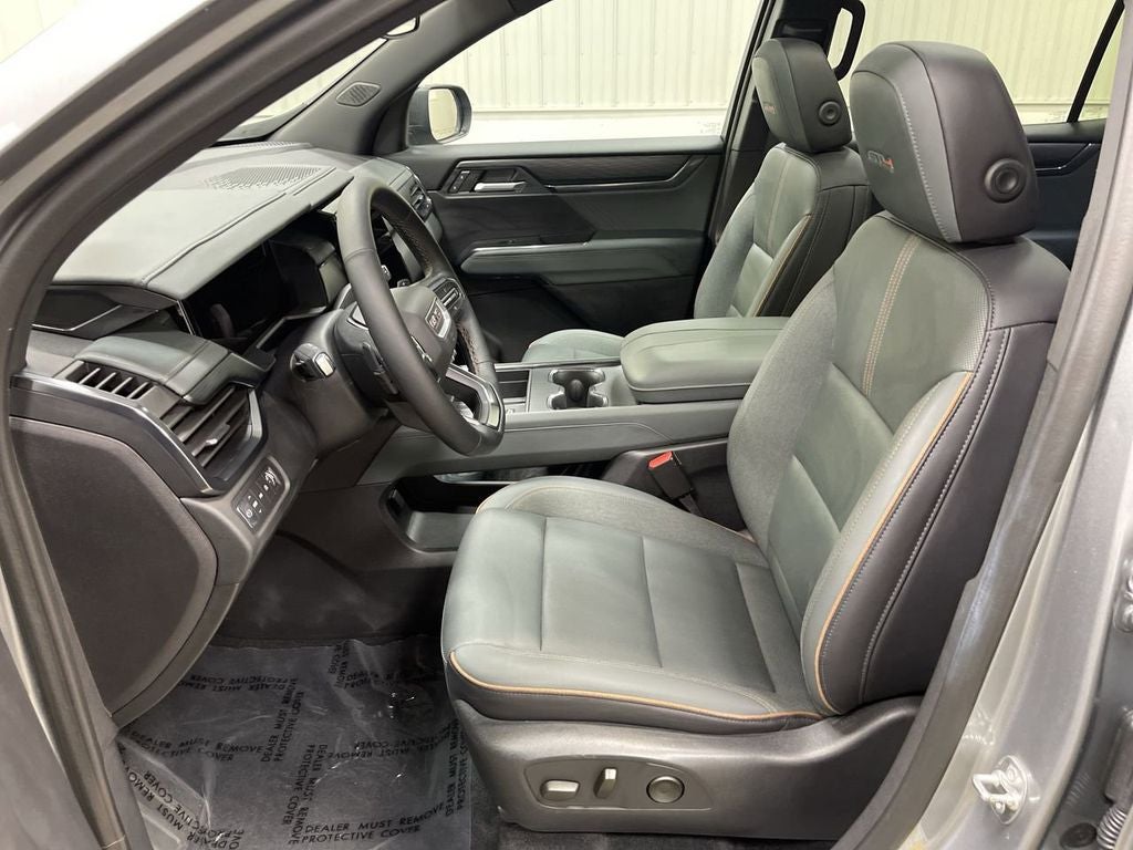 2025 GMC Acadia AT4 AWD