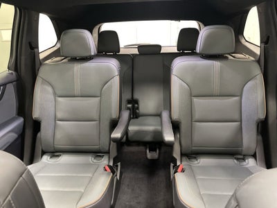 2025 GMC Acadia AT4 AWD