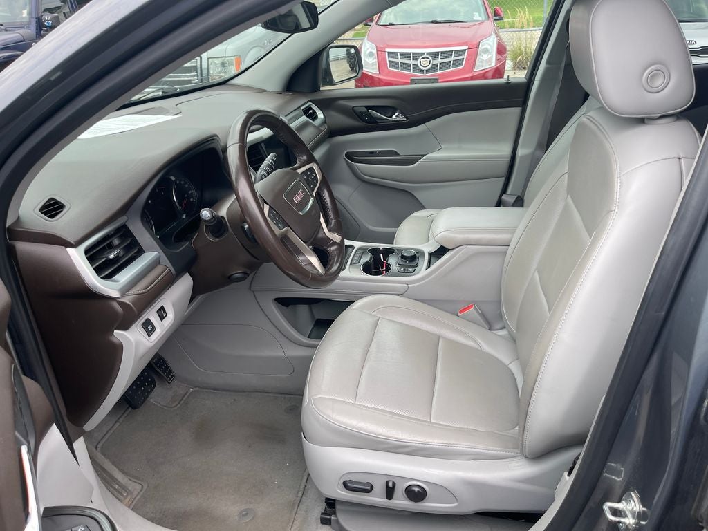 2020 GMC Acadia SLT