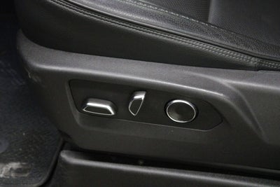 2025 GMC Yukon Denali 4WD