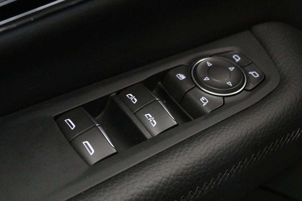 2025 GMC Yukon Denali 4WD