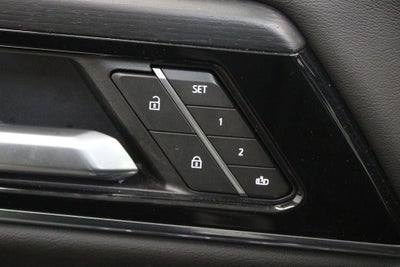 2025 GMC Yukon Denali 4WD