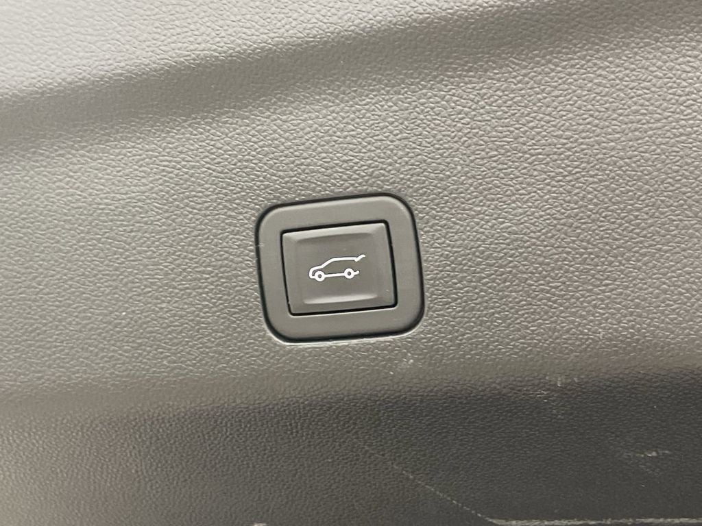 2025 GMC Yukon Denali 4WD