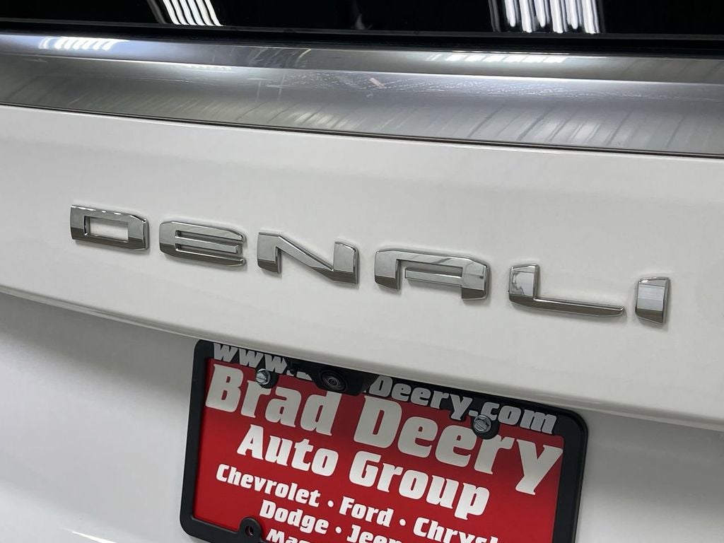 2025 GMC Yukon Denali 4WD