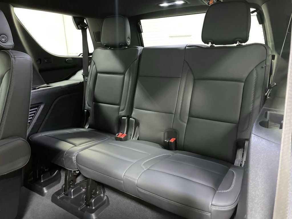 2025 GMC Yukon Denali 4WD