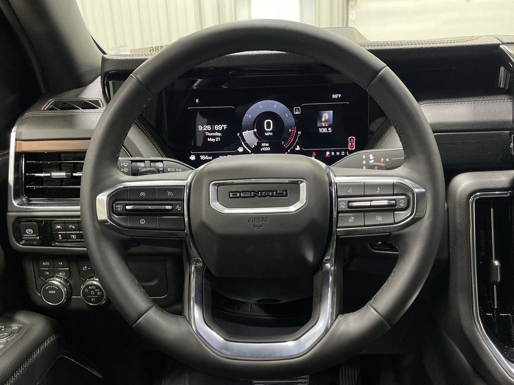 2025 GMC Yukon Denali 4WD