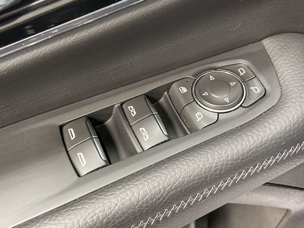 2025 GMC Yukon Denali 4WD