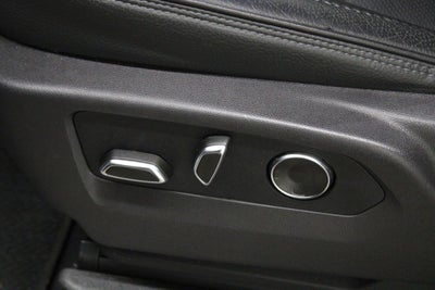 2025 GMC Yukon XL Denali 4WD