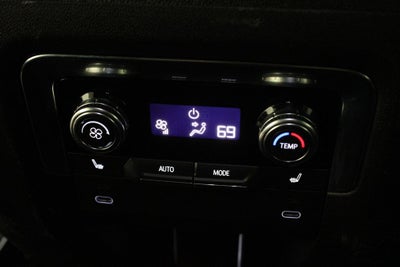 2025 GMC Yukon XL Denali 4WD