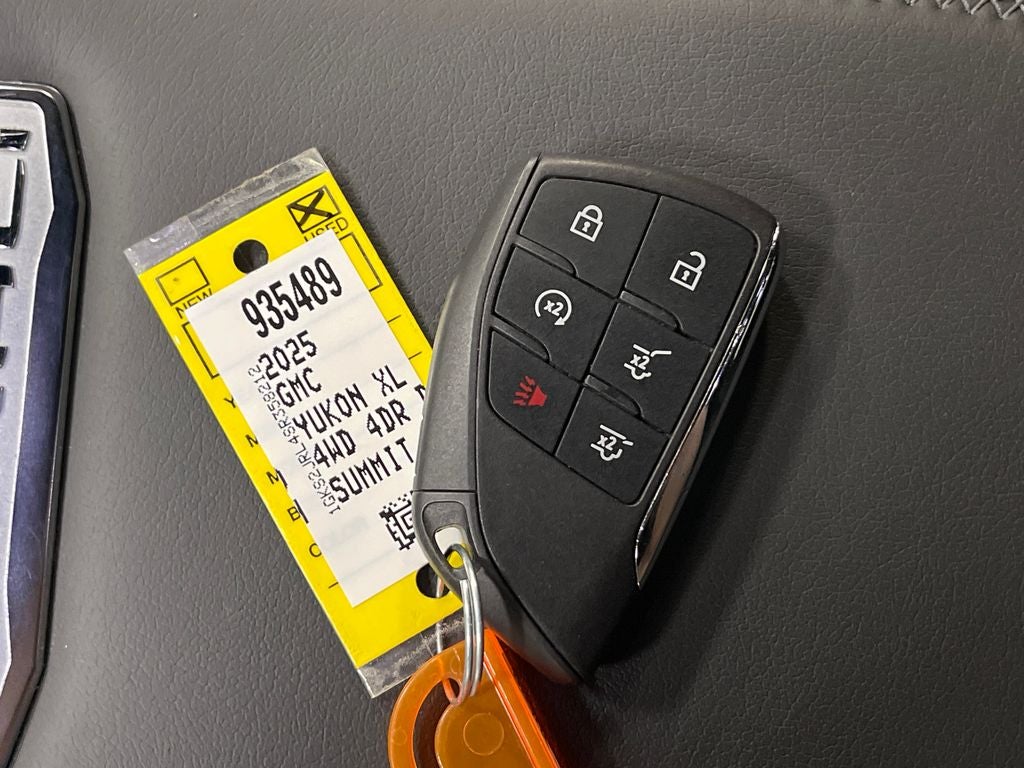 2025 GMC Yukon XL Denali