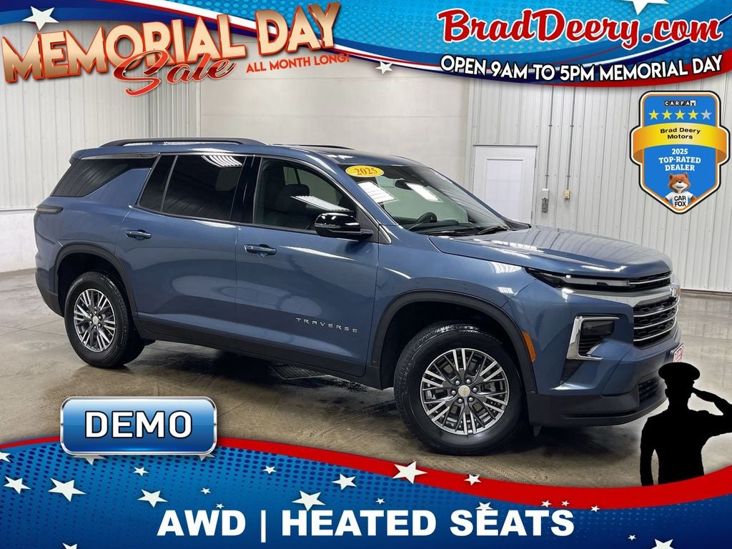 2025 Chevrolet Traverse AWD LT's photo
