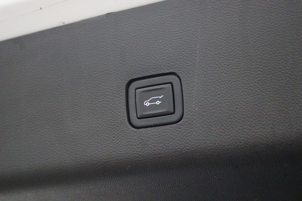 2021 Chevrolet Traverse LT
