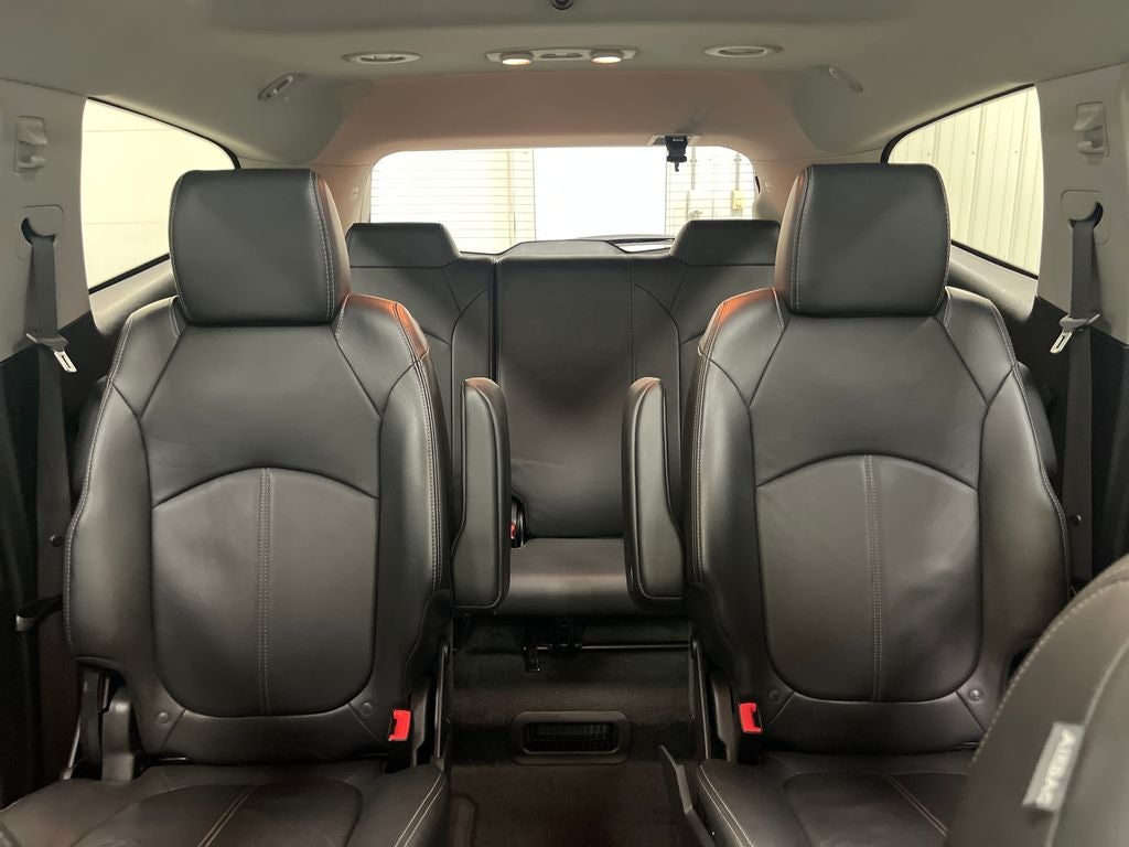 2017 Chevrolet Traverse 2LT