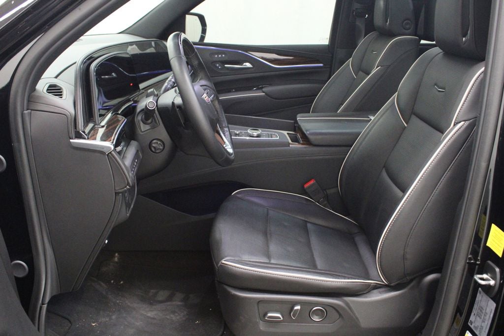 2024 Cadillac Escalade ESV Premium Luxury 4WD Diesel
